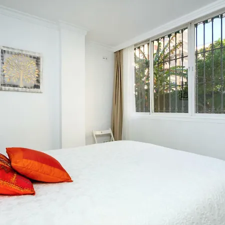Giralda Apartment